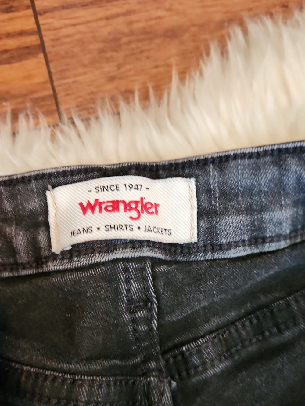 Wrangler High Rise Bold Boot Cut Faded Black Womens Jeans - Picture 4 of 8